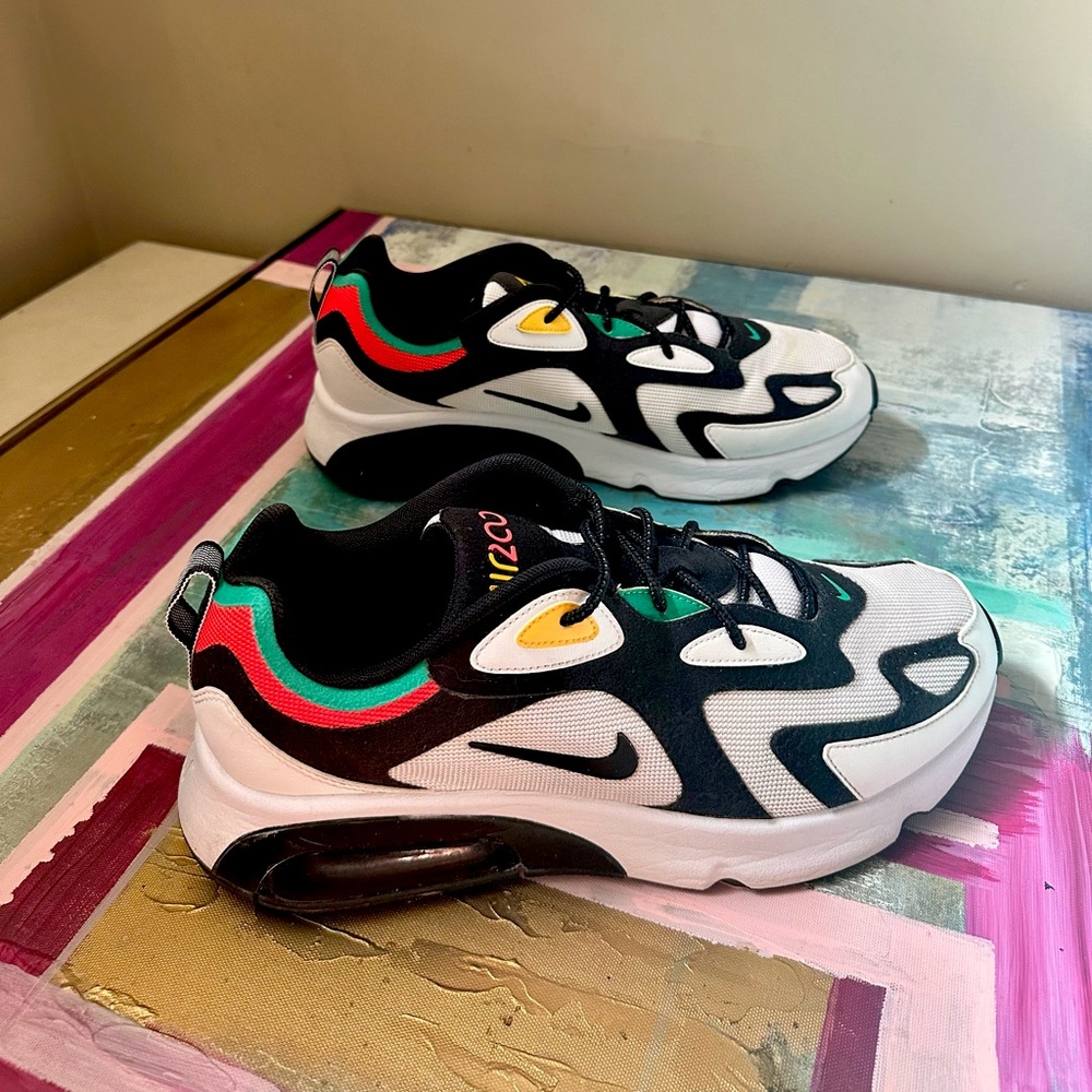 Nike Air Max 200 Rasta CLEAN 11 10.5 airmax